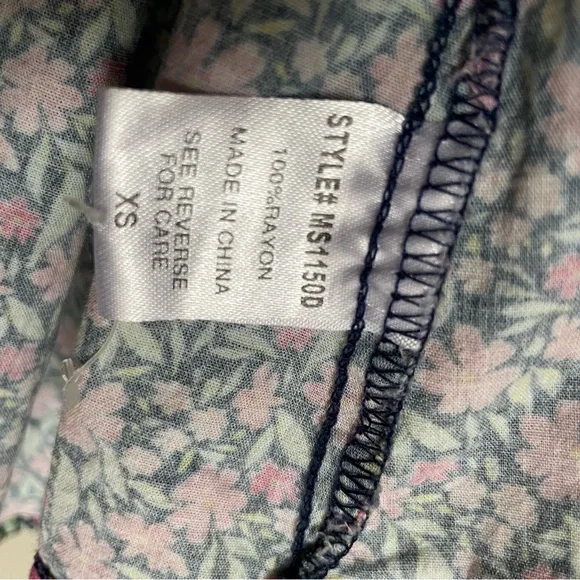 Meet Me In Santorini Pink and Navy Floral Beach and Coastal Resort Wear Size XS - Picture 5 of 6
